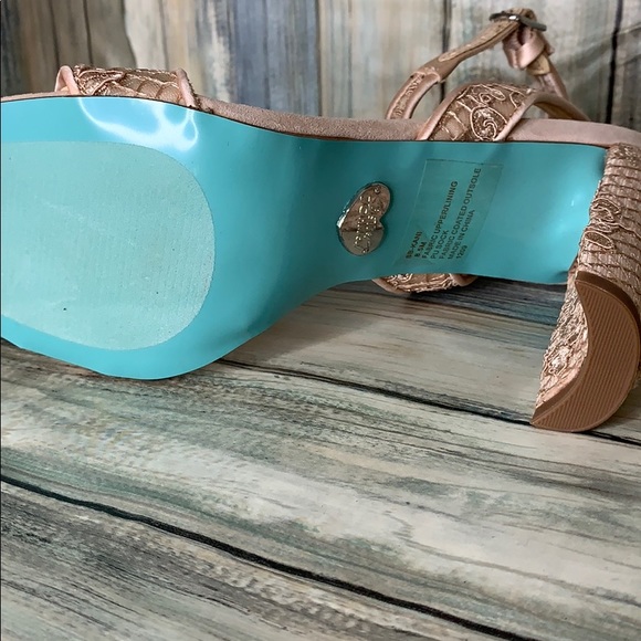 Betsey Johnson Women's Sb-kani Heeled Sandal - Picture 7 of 13